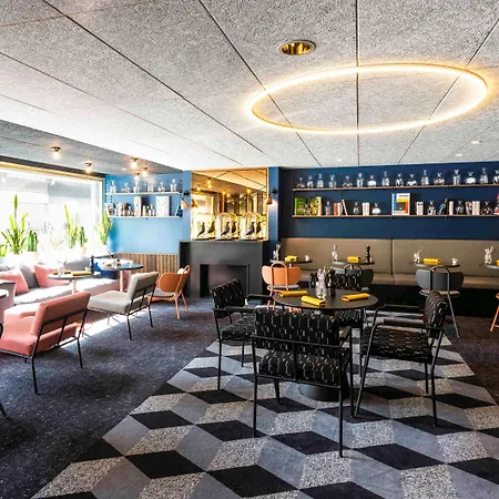 Mercure Centre Hotel 4*