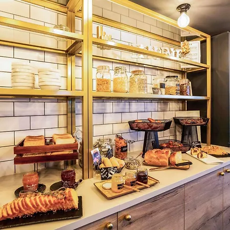 Mercure Centre فندق