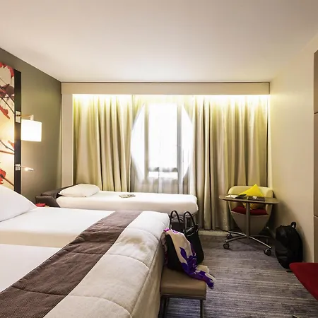 Mercure Centre Hotel 4*