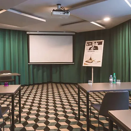 Mercure Centre