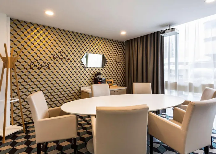 Mercure Centre Hotel