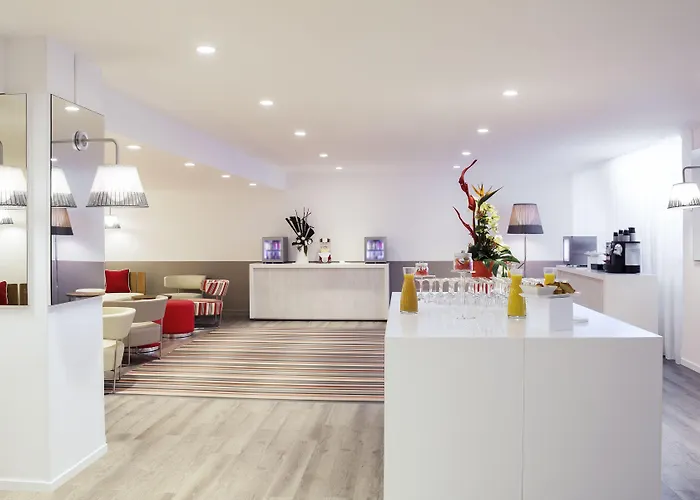 Mercure Centre Hotel 4*