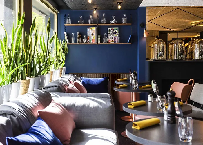 Mercure Centre Hotel 4*